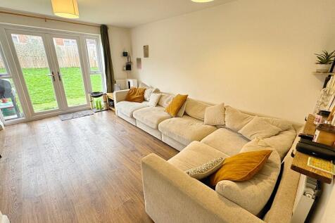 Living room low l...