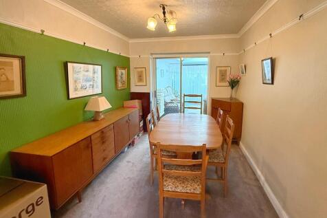 Dining Room to Ga...