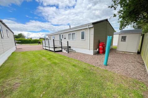 Garden areas and ...