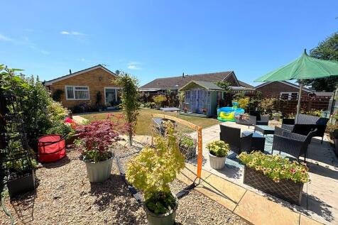 Rear Garden and E...