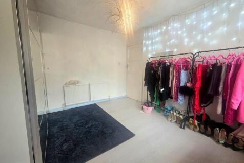 WhatsApp Image 20...