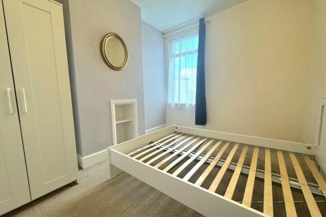 f9007b35-79ab-40c...