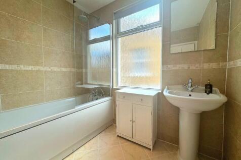 b76a75ed-6d0a-4a5...