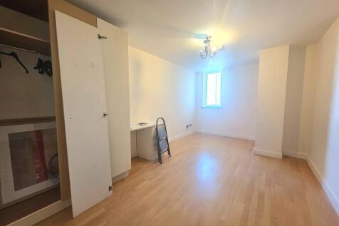 WhatsApp Image 20...