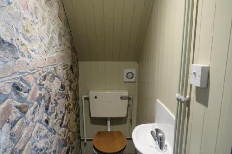Cloakroom/wc