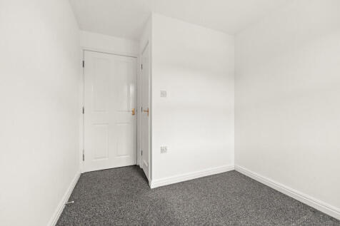 23StJamesCourt-04