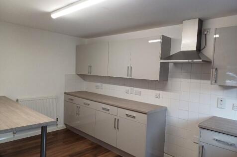 Fitted kitchen