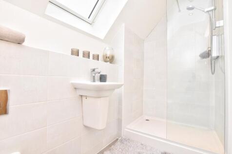 En Suite Shower Room