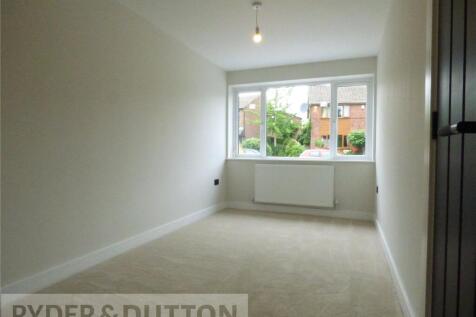 Reception/Bedroom 5