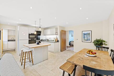 KITCHEN/BREAKFAST/FAMILY ROOM