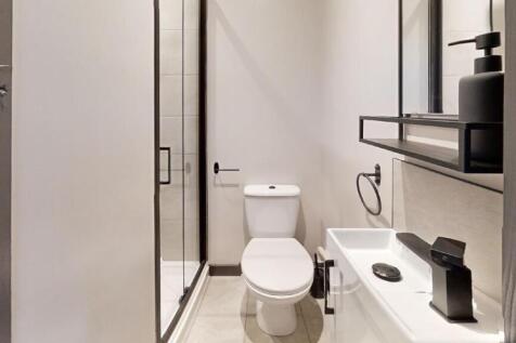 51-Ramsdell-Stevenage-SG1-1QY-Bathroom(1).jpg