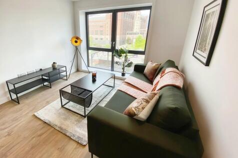 Phoenix 1 bed5
