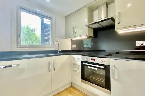 43 North Crescent...