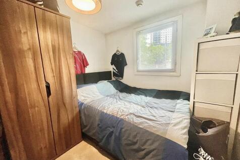 43 North Crescent...