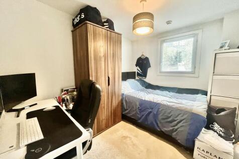 43 North Crescent...