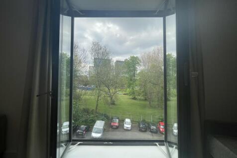 51 Leylands House...