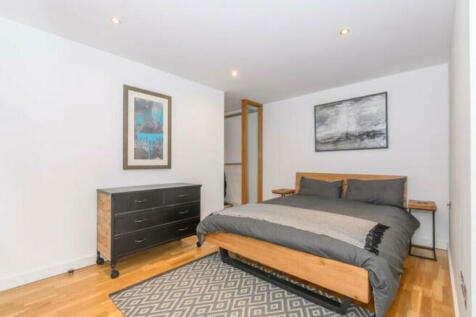 130 Robets Wharf1...