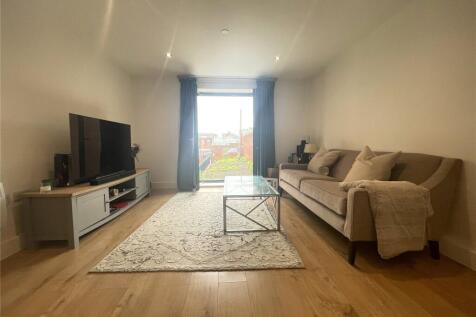 21 Leylands House2