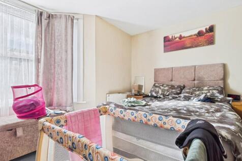 1f8874eb-CAM01085...