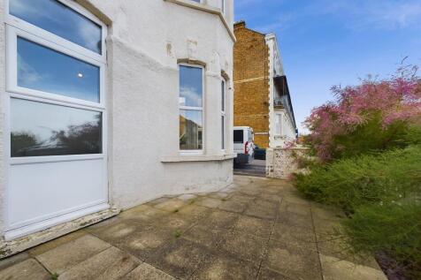 CAM01085G0-PR0394...