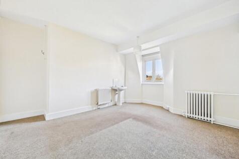 e3c34e9c-CAM01085...