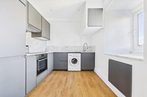 81b52f4c-CAM01085...