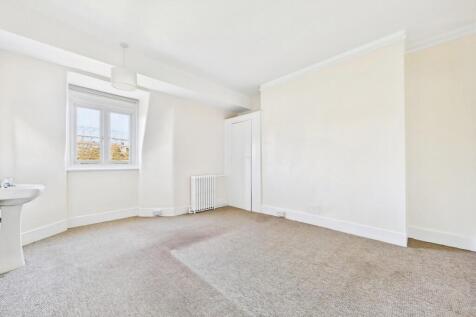 c81f01ba-CAM01085...