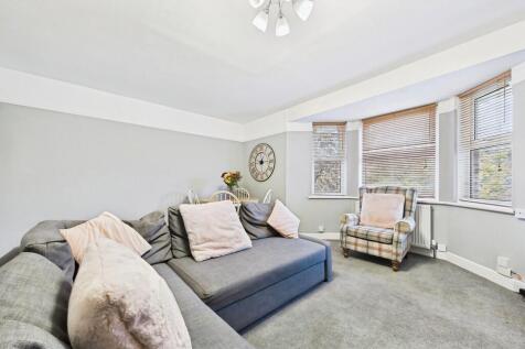 d0a38bdb-CAM01085...