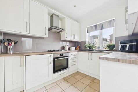 35e631f9-CAM01085...