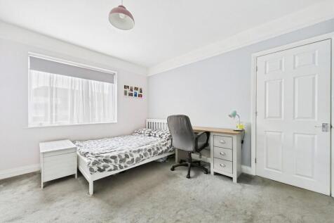 e8fa2537-CAM01085...