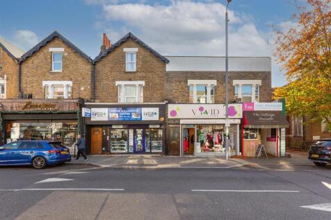 The Village Arcade, Chingford - Externals-2.jpg