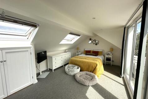 LOFT ROOM.jpeg