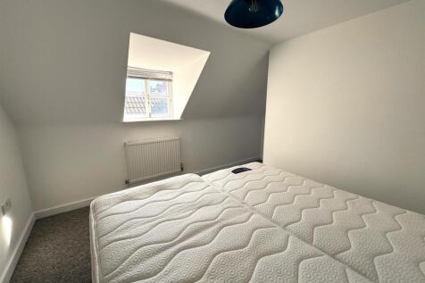 BEDROOM ONE.jpg