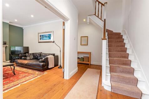 Blake Hall Crescent-2.jpg