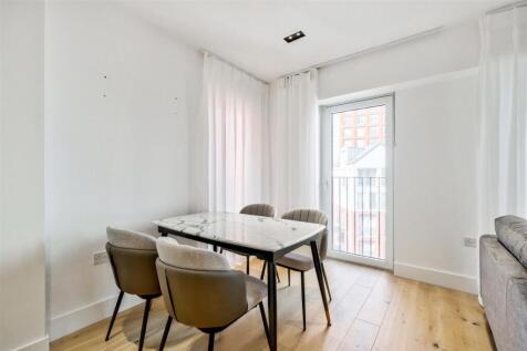 17 Exchange Gardens-6.jpg