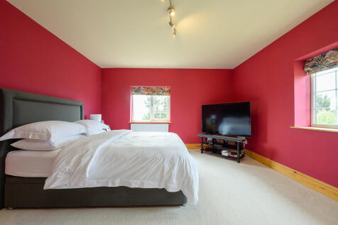 upper foxhall hou...