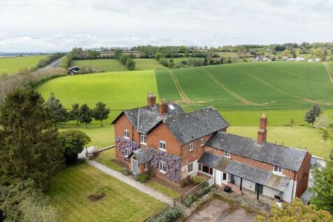 upper foxhall hou...