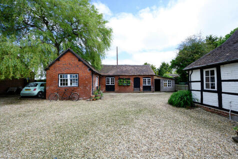 Oaklands Cottage-...