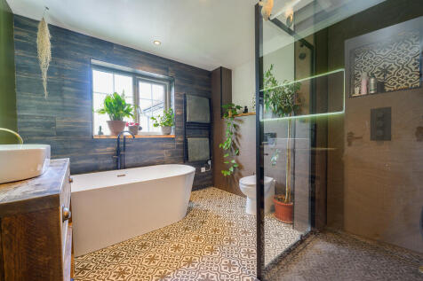 Oaklands Cottage-...