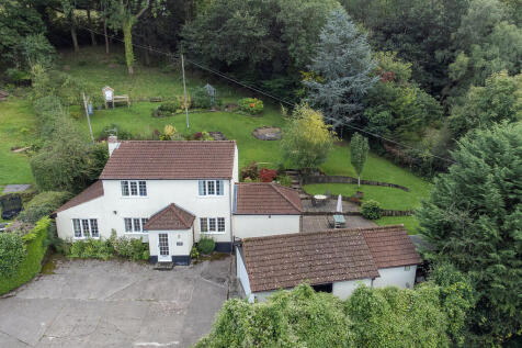 Plumtree Cottage-...