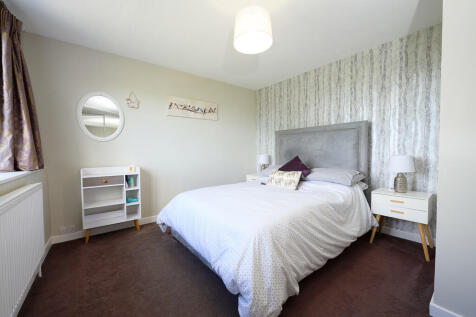 Plumtree Cottage-...
