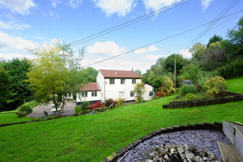 Plumtree Cottage-...
