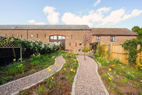 Everstone Barns-2