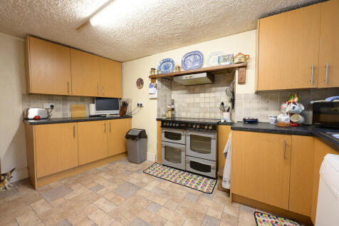Ganerew Cottage-1...