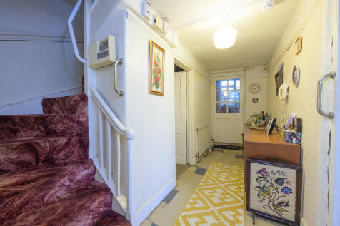 Ganerew Cottage-1...