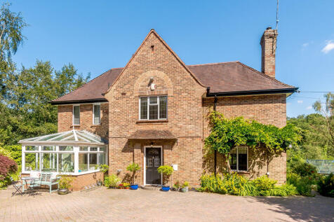 8473157-exterior0...
