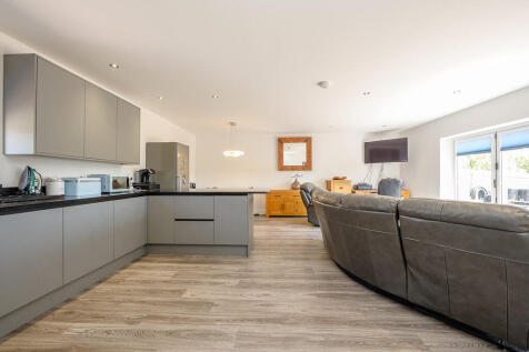 Lark Rise-1