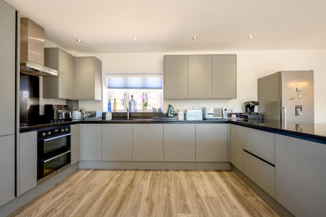 Lark Rise-2