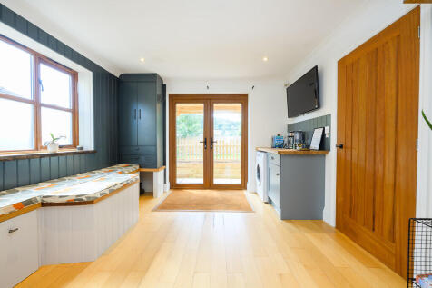 Yew Tree Close-20