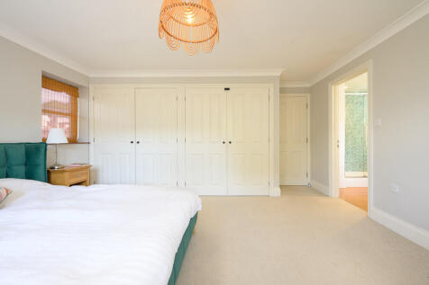 Yew Tree Close-16